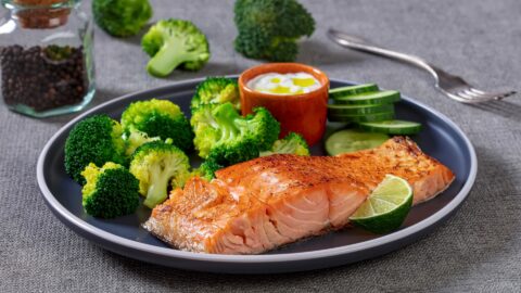 Lachs-Brokkoli-Quinoa